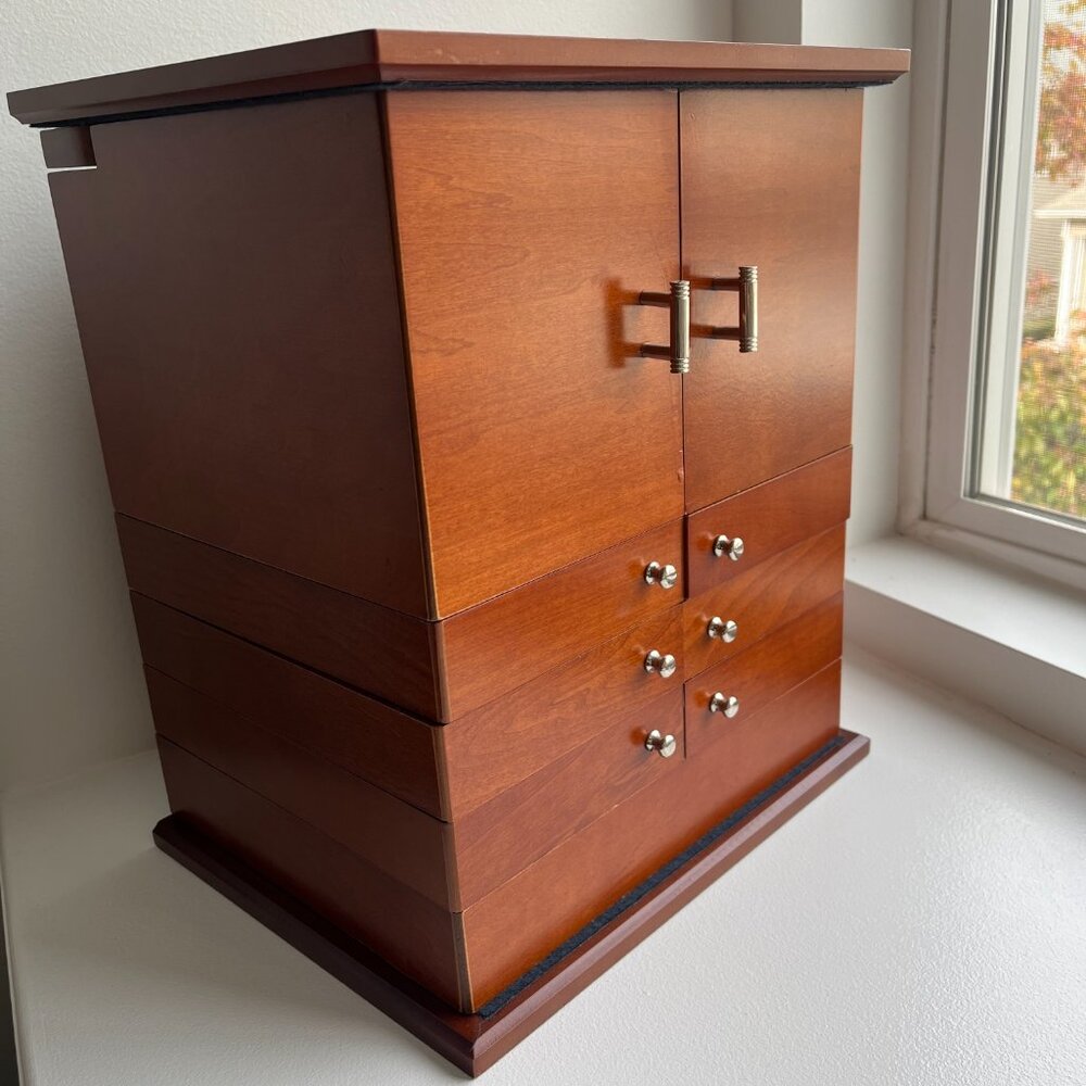 NWOB Lori Greiner 'For Your Ease Only' large, felt-lined wooden jewelry Box - Picture 7 of 16